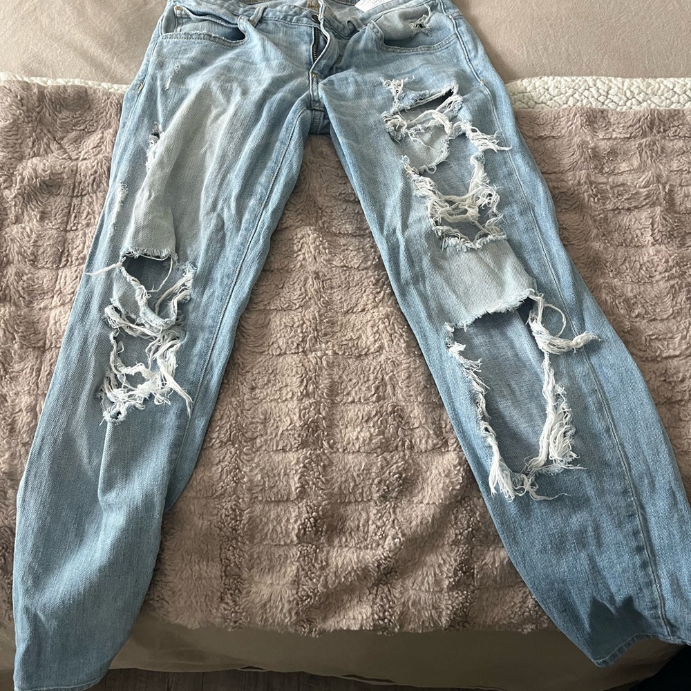 GUESS Distressed Light Blue Women's Jeans “boyfriend style”